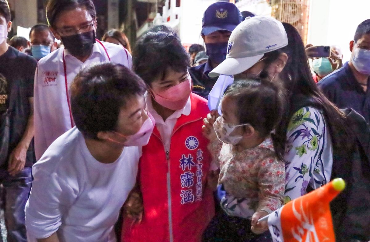 ▲盧秀燕、胡志強「獻聲」錄製音檔力挺林霈涵，為林霈涵問政與服務成績掛保證。（圖／林霈涵競總提供）