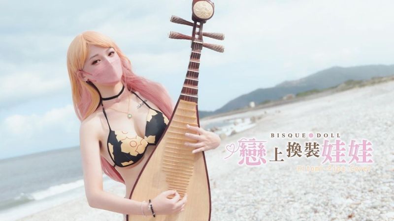 ▲雨禧熱愛以不同角色扮演彈琵琶。（圖／翻攝自雨禧IG）