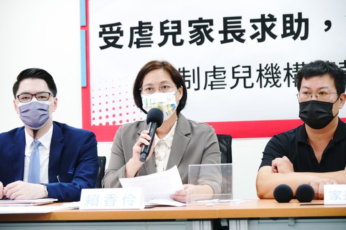 ▲賴香伶痛批，受虐兒家長透過民進黨議員求見桃園市長鄭文燦，卻換來「鄭市長輔選很忙」、「只能在競選場合碰面」答覆。（圖／賴香伶辦公室提供）