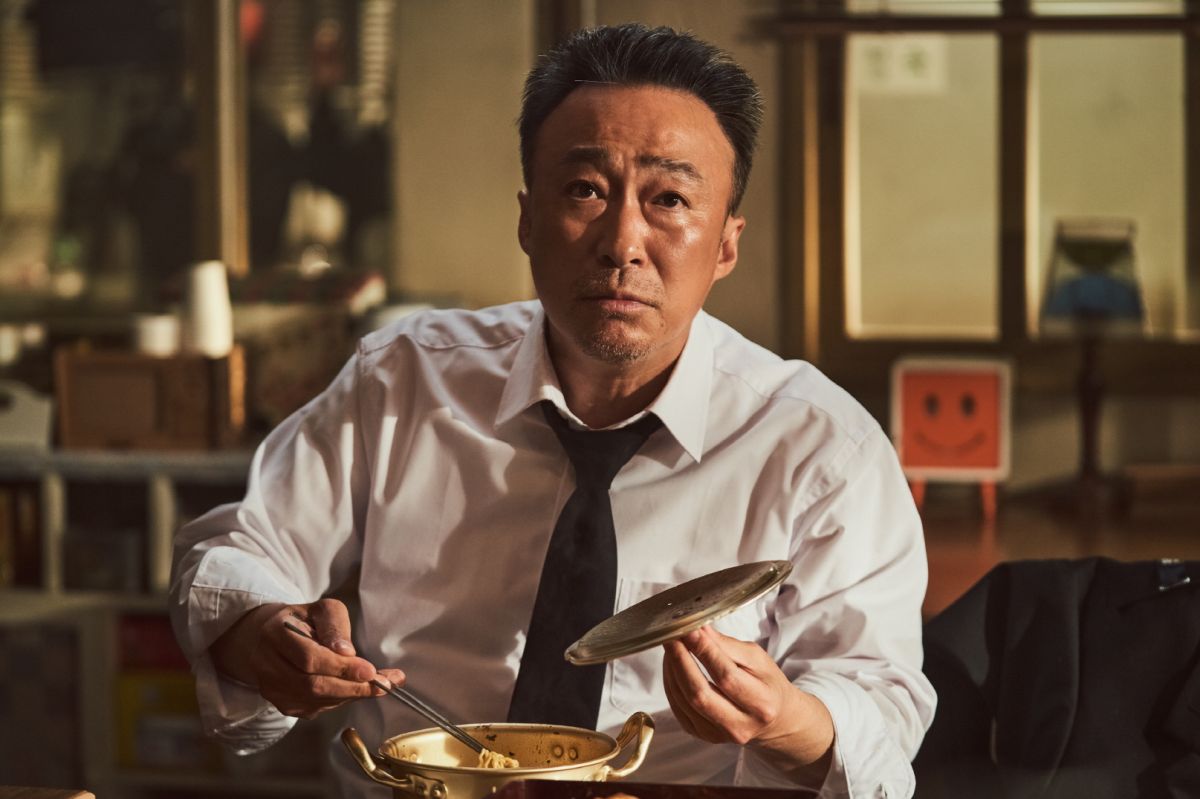 ▲53歲影帝李星民拍過多動作戲，坦言吃不消。（圖／Disney+）