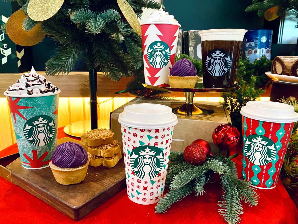 ▲星巴克「2022 愛・Sharing 換好禮活動」，靠7-11小白單爽喝「全品項買1送1」連續14天。（圖／記者蕭涵云攝）