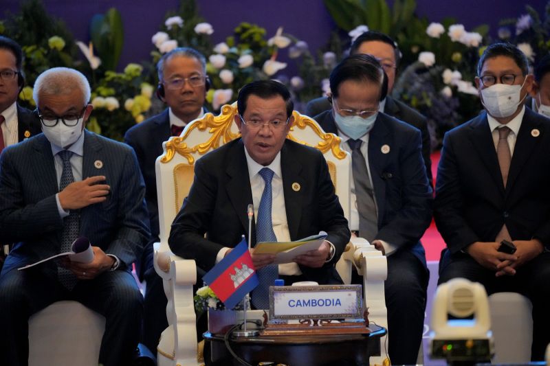 柬埔寨總理確診！3天前才見拜登　主持多場東協峰會
