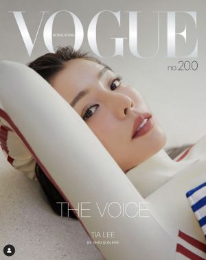 ▲37歲女星李毓芬登上《VOGUE Hong Kong》封面，肌膚狀態超好，也讓粉絲狂讚「太美」。（圖／翻攝自李毓芬IG）