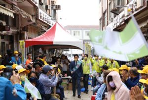 搭機挺李問！林飛帆曝鄰座馬祖人心聲：不無可能翻轉連江
