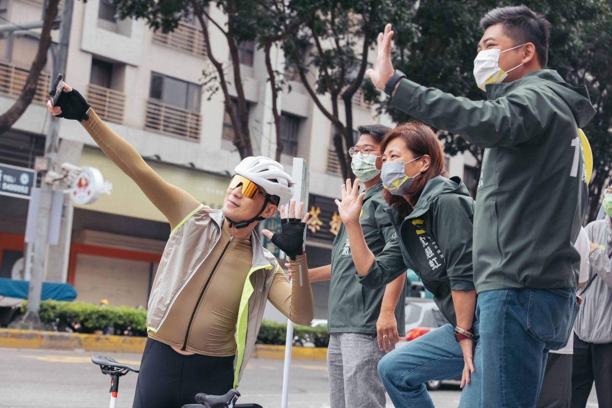 ▲沈慧虹表示，這次選舉是大是大非的選擇，相信市民都有大智慧，不會投給涉嫌貪污的慣老闆。（圖／沈慧虹辦公室提供）