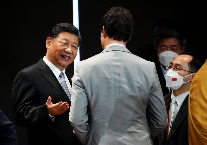 ▲中國國家主席習近平16日當面指責加拿大總理杜魯道，說他不該洩漏兩人在20國集團（G20）高峰會場邊閉門會談中談話的內容。（圖／美聯社／達志影像）
