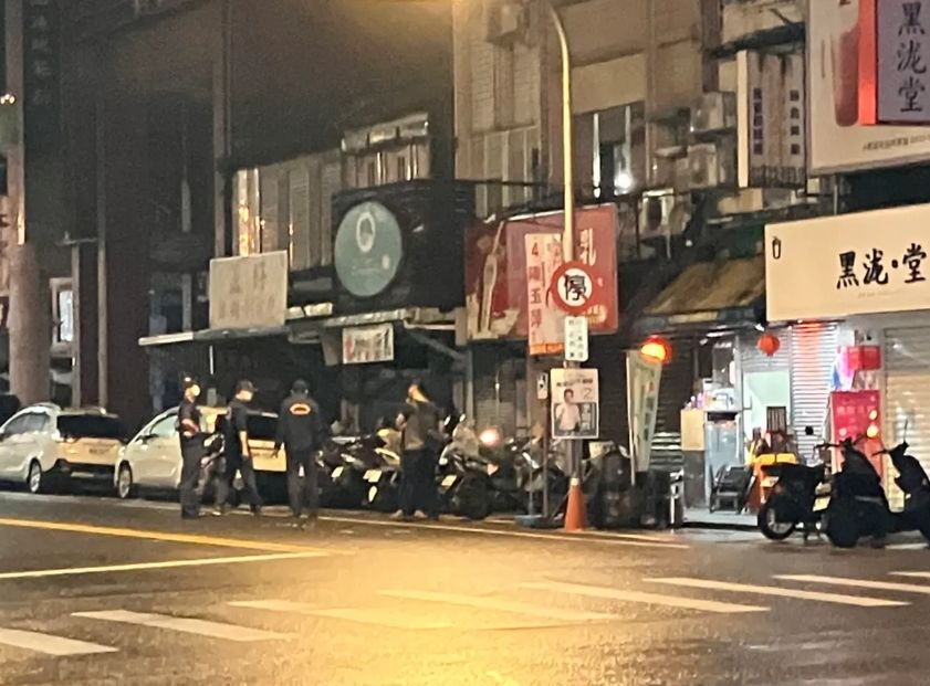 ▲宜蘭蘇澳車站前，昨天（16日）深夜11時許驚傳槍響。（圖／翻攝畫面）