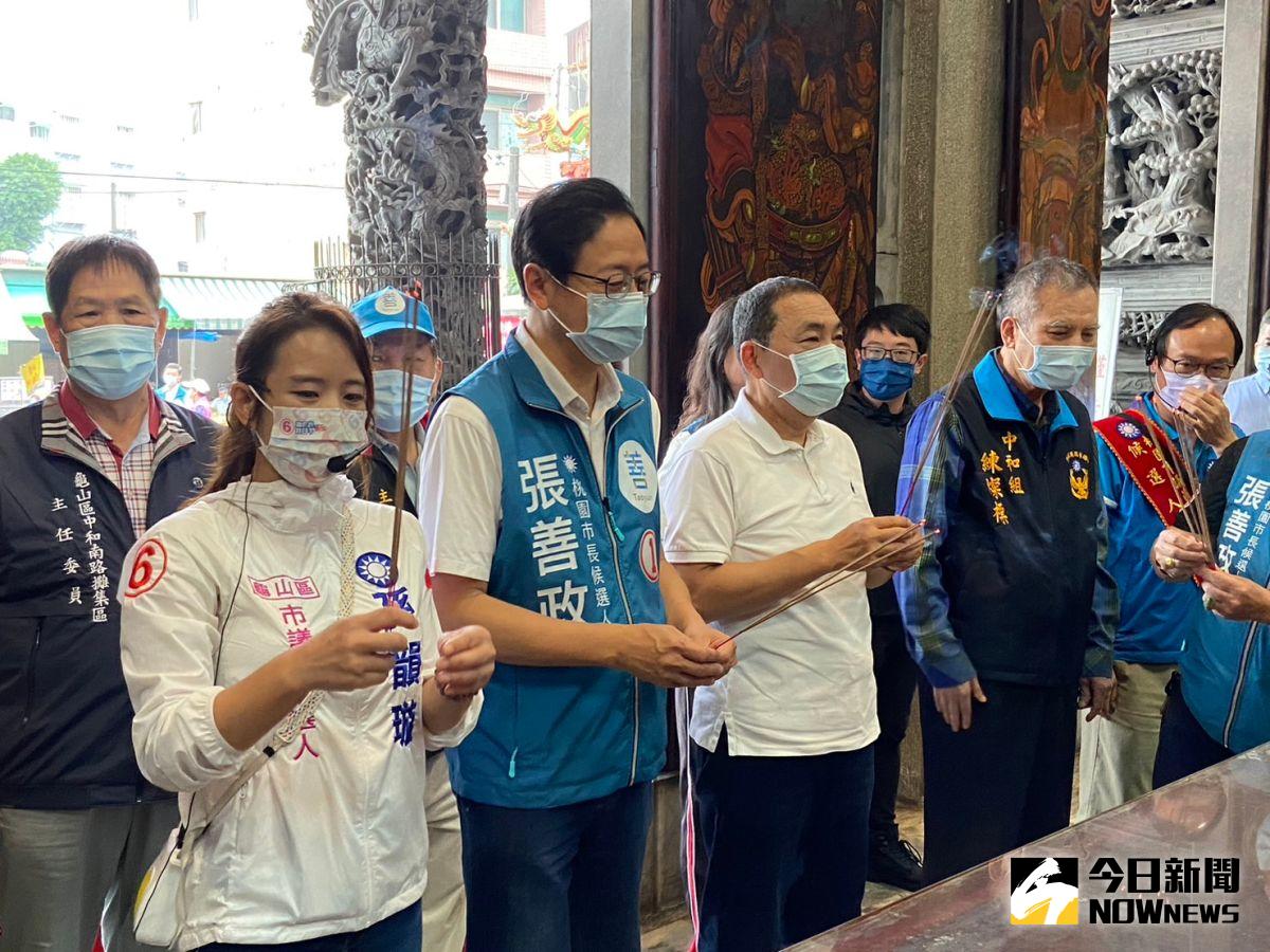 ▲張善政指出，在林佳龍任交通部長任內，否決了將台鐵及國道課運納入1280方案，「我想特別提醒一下誰才真正照顧雙北的通勤居民，非常清楚。」（圖／記者李春台攝，2022.11.17）