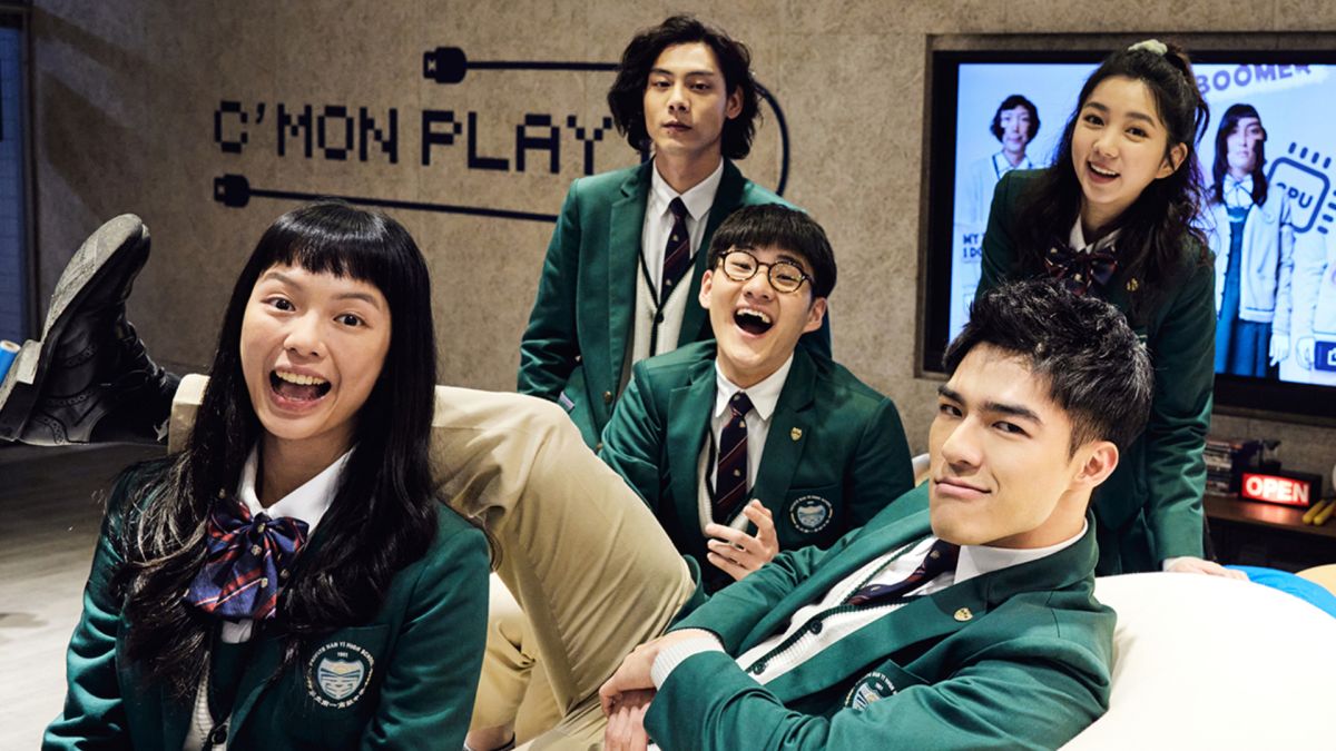 ▲林玉書（後排右）、各務孝太（後排左）繼《全明星》後再度同框，飾演校園可愛CP。（圖／愛奇藝提供）