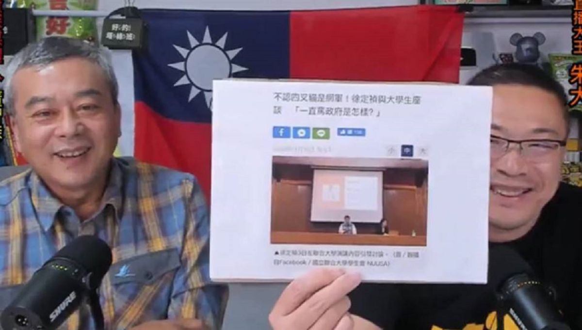 ▲苗栗縣長候選人徐定禎在聯合大學演講，會中遭學生詢問徐是否覺得民進黨與年輕人越走越遠，朱學恒直誇聯大學生夠種他要發給提問的學生每人一萬元獎勵金。（圖／截自朱學恆臉書）