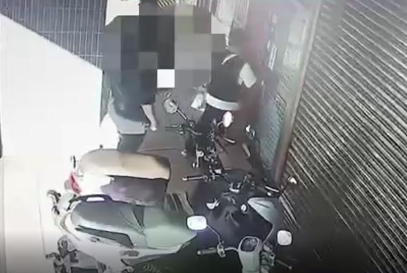 ▲鄭女前女友夥同4人，前往其住處談判。（圖／翻攝畫面）