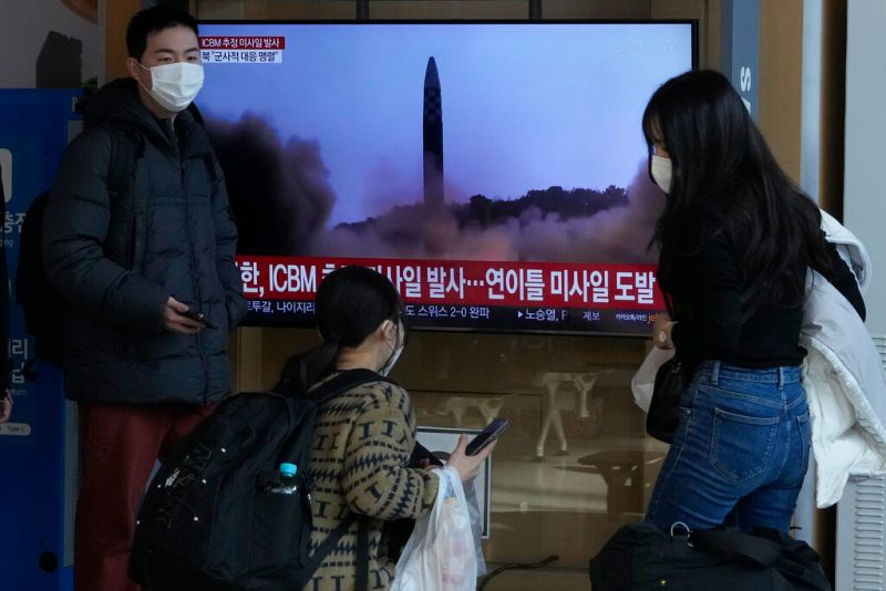 ▲北韓18日再度射彈，日方表示推測是一枚洲際彈道飛彈。（圖／美聯社／達志影像）