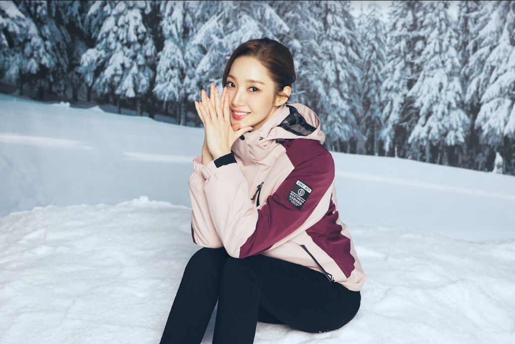 ▲全新代言美照釋出 網友熱喊支持:  就是要穿上代言人朴敏英同款。（圖／品牌提供）