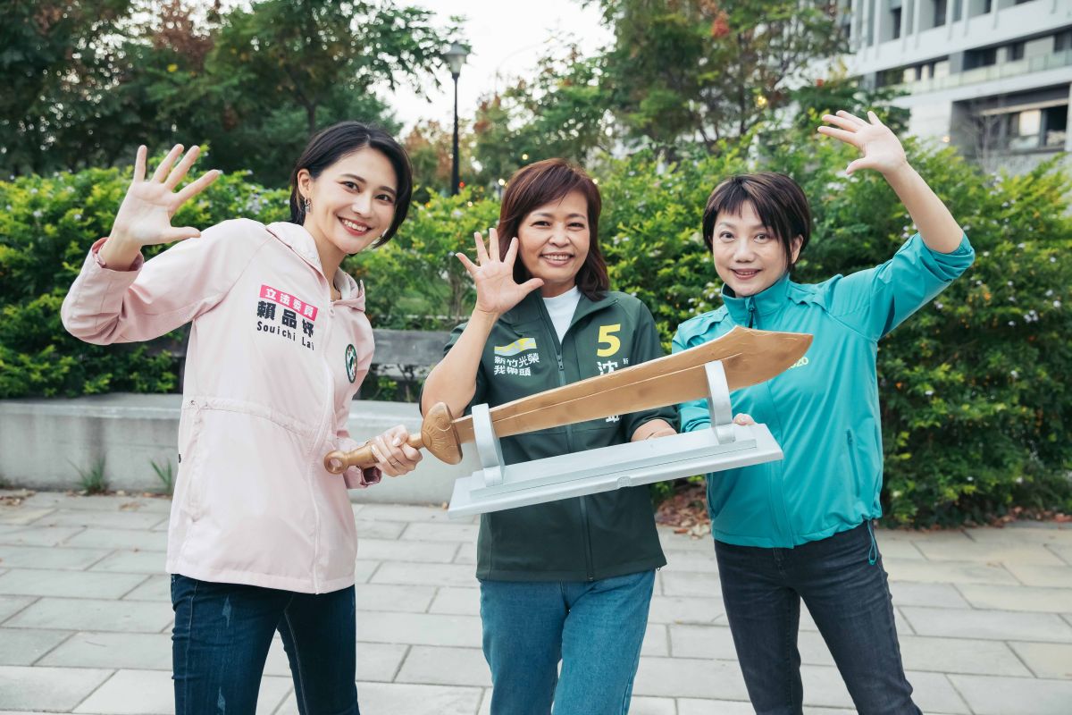 ▲范雲、賴品妤赴新竹市力挺沈慧虹，力拚延續新竹8年改變的光榮。（圖／沈慧虹辦公室提供）