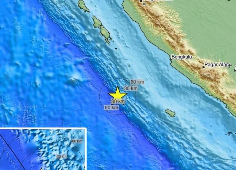 ▲歐洲地中海地震中心指出，印尼蘇門答臘島西南方18日發生規模6.7地震。（圖取自twitter.com/LastQuake）