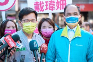 林佳龍與游錫堃 ▲林佳龍與游錫堃於板橋車隊掃街,獲得廣大迴響。(圖/林佳龍辦公室提供)