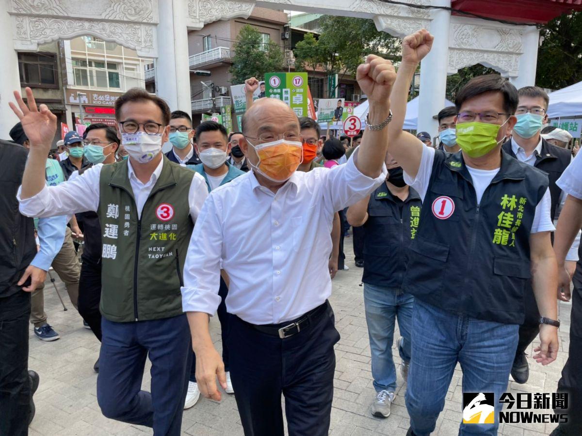 ▲林佳龍與鄭運鵬於新北鶯歌合體造勢，蘇貞昌到場站台，獲得廣大迴響。（圖／記者黃宣尹攝，2022.11.19）