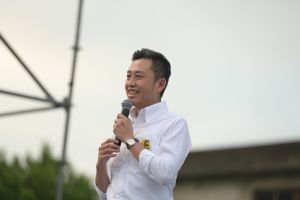 沈慧虹今日舉辦「顧新竹、5幸福」香山大團結造勢,林智堅也現身站台。 ▲沈慧虹今日舉辦「顧新竹、5幸福」香山大團結造勢,林智堅也現身站台。(圖/沈慧虹辦公室提供)