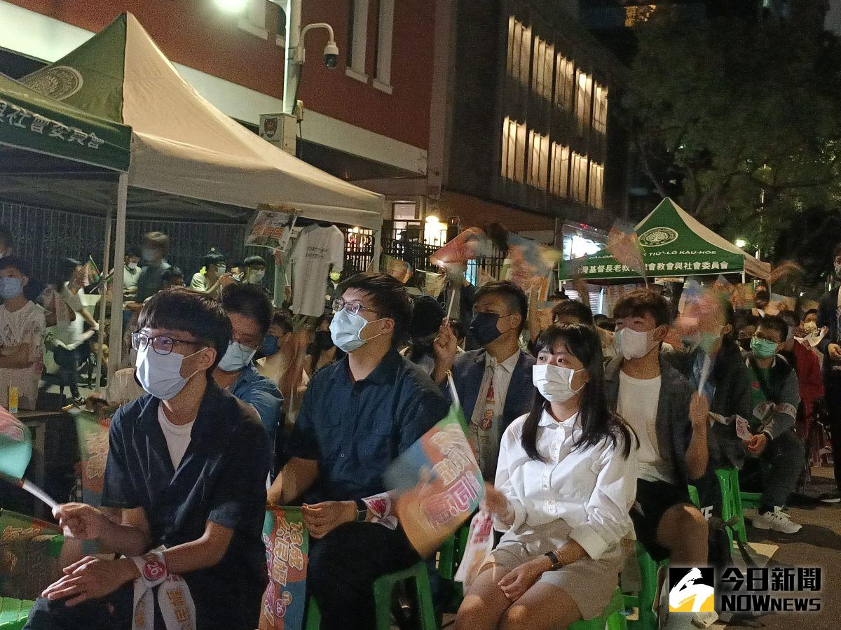 ▲憲法修正案公民複決第1案「18歲公民權」最終不敵962萬票的極高門檻，不通過。（圖／NOWnews資料照）