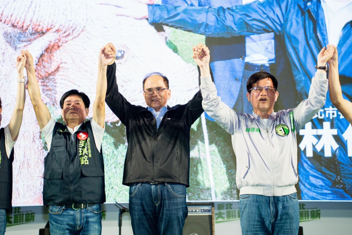 ▲對於媒體人稱林佳龍不選台北太可惜，林佳龍回應戰場在哪戰士就在哪，接受徵召便全力以赴。（圖／林佳龍競辦提供）