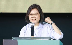蔡英文 ▲蔡英文出席陳時中造勢活動,向支持者喊話希望能夠像總統大選,一半台北市民把票投給她。(圖/記者葉政勳攝,2022.11.20)