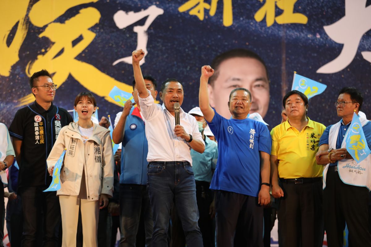 ▲侯友宜出席新莊大團結晚會，表示還有很多事還沒做，未來會繼續努力打拚，帶動地方共同發展。（圖 ／侯友宜選舉辦公室提供）