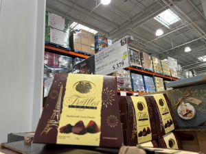 TRUFFETTES DE FRANCE松露巧克力風味球。(圖/記者鍾怡婷攝) ▲TRUFFETTES DE FRANCE松露巧克力風味球。(圖/記者鍾怡婷攝)