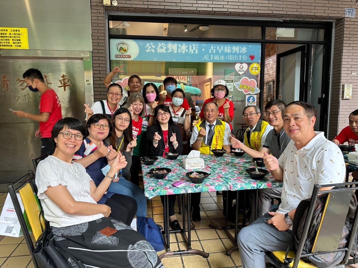 ▲高市毒防局與慈善團體聯合總會、阿福食物銀行今日完成「GO冰涼」實習商店~社福資源＆職能體驗~合作備忘錄簽署。（圖／高市府毒防局提供）