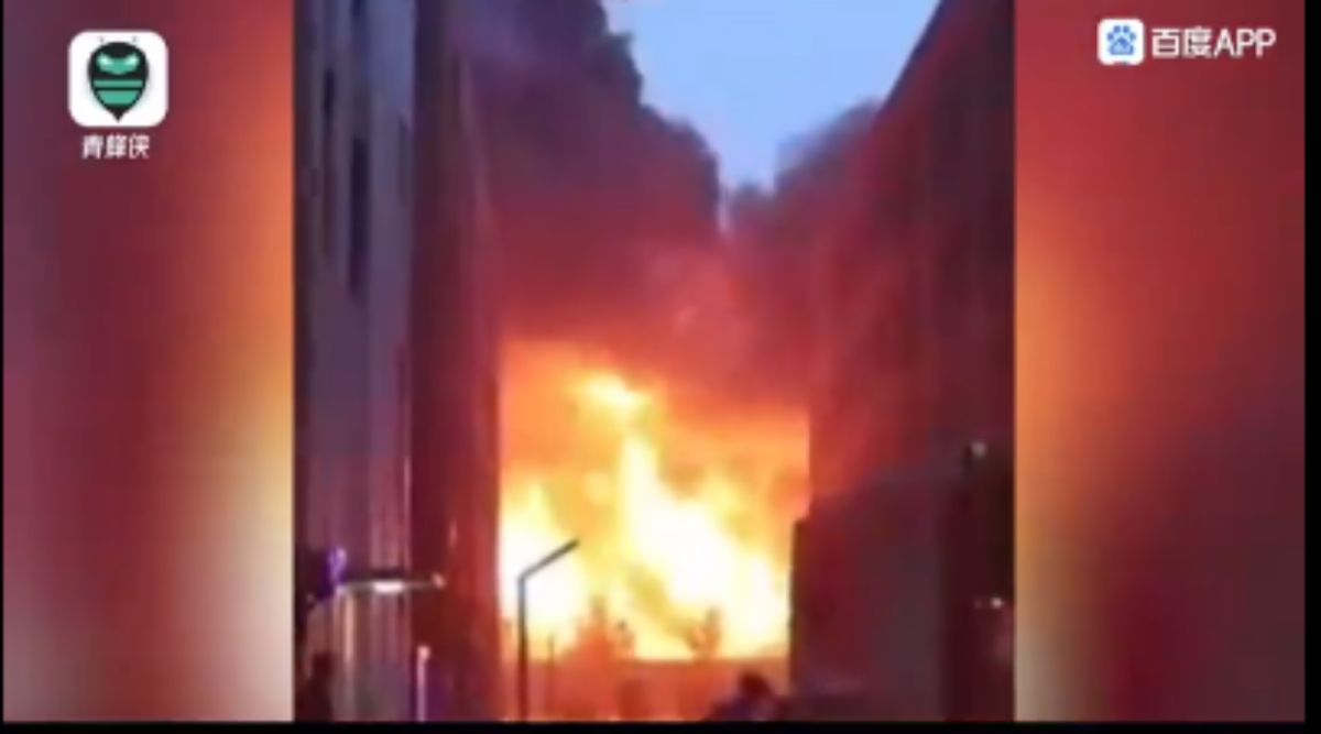 ▲中國河南省安陽市一處商貿廠房，21日下午發生重大火災，造成36人死亡。（圖／翻攝自微博）