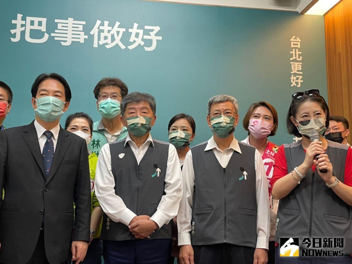 ▲陳時中自北投啟動車掃，雙副總統賴清德、陳建仁都到場站台，在地立委吳思瑤也著力甚深。（圖／記者黃宣尹攝，2022.11.22）