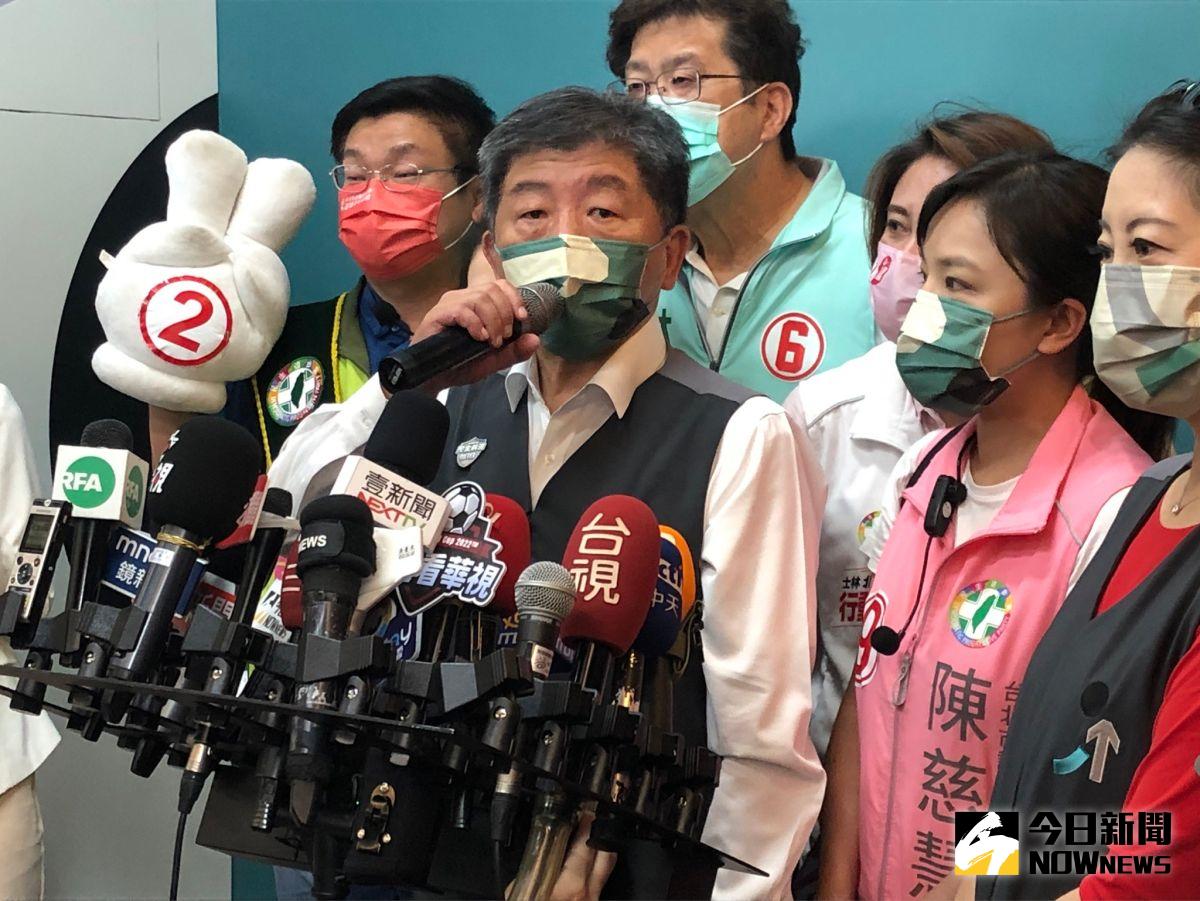 ▲陳時中今日啟動車掃，車隊將跑遍台北市12行政區，最後衝刺力拚勝選。（圖／記者嚴俊強攝，2022.11.22）