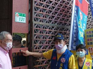 新黨台北市議員候選人張榮法告陳時中 ▲新黨台北市議員候選人張榮法告陳時中(圖/新黨提供)