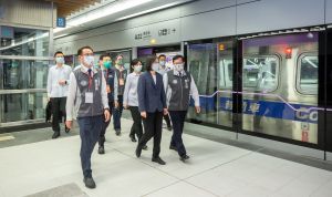 蔡英文今日與鄭文燦、鄭運鵬等人一同視察桃園機場捷運延伸線A22站。 ▲蔡英文今日與鄭文燦、鄭運鵬等人一同視察桃園機場捷運延伸線A22站。(圖/總統府提供)