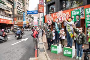 蔡適應、林佳龍同框造勢　宣傳1200首都通
