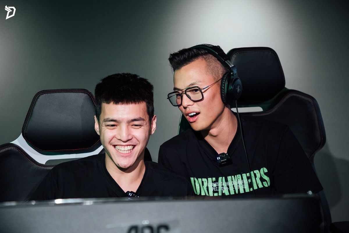 ▲球員林俊吉（左）、總經理韓駿鎧。（圖／夢想家球團提供）