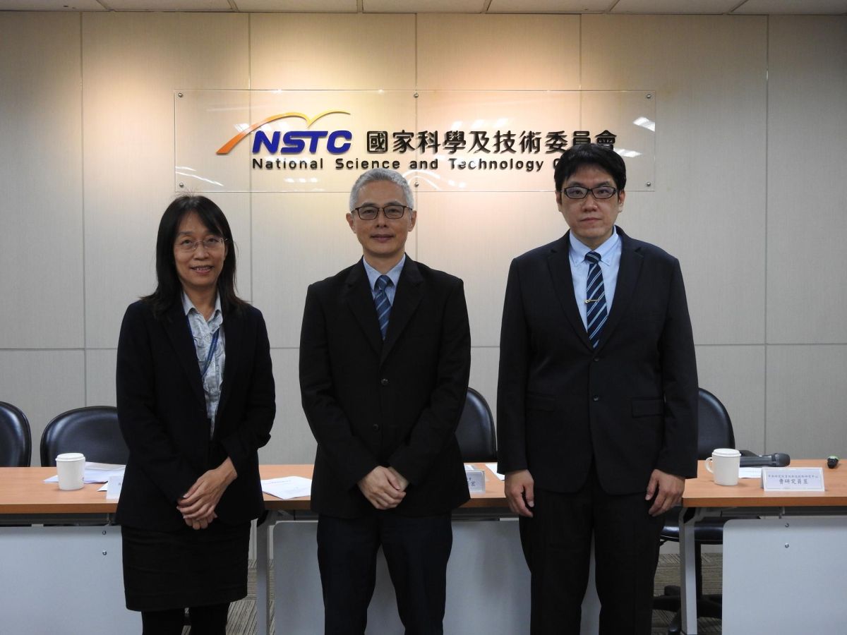 ▲國科會補助中研院計畫，由中研院資訊科技創新研究中心副主任曹昱（右）與團隊花9年時間，打造AI深度學習輔助語音系統。（圖／國科會提供）