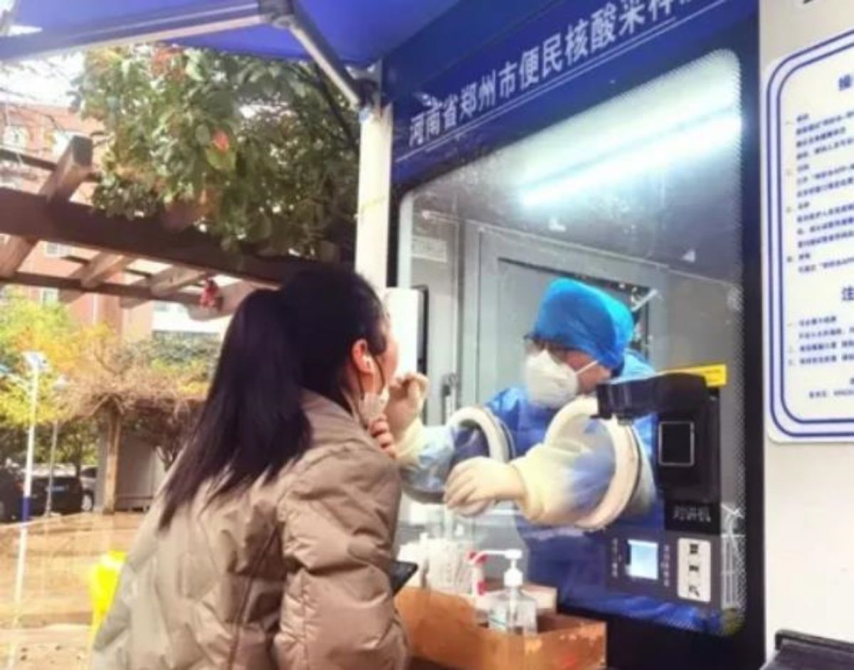 ▲中國河南省會鄭州市，11月25日0時至11月29日24時，將對市內主城區（市內八區）進行「流動性管理」，以圖殲滅新冠疫情。（圖／翻攝自微博）