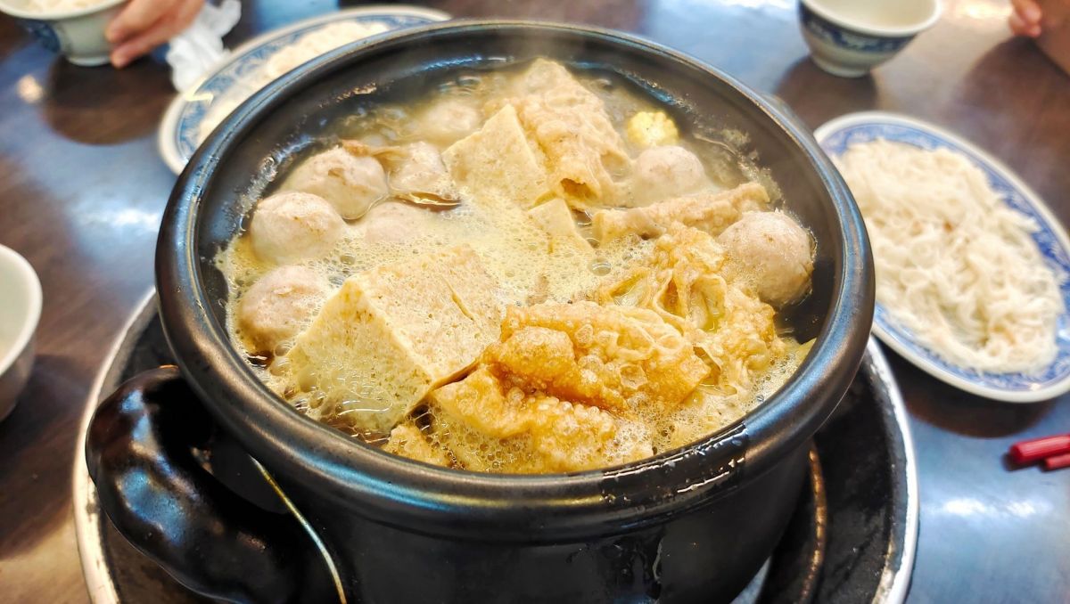 ▲冬天必吃上一鍋薑母鴨，網路調查10大人氣薑母鴨排行，網激推這家湯頭越滾越好喝。（圖／取自雲把拔）