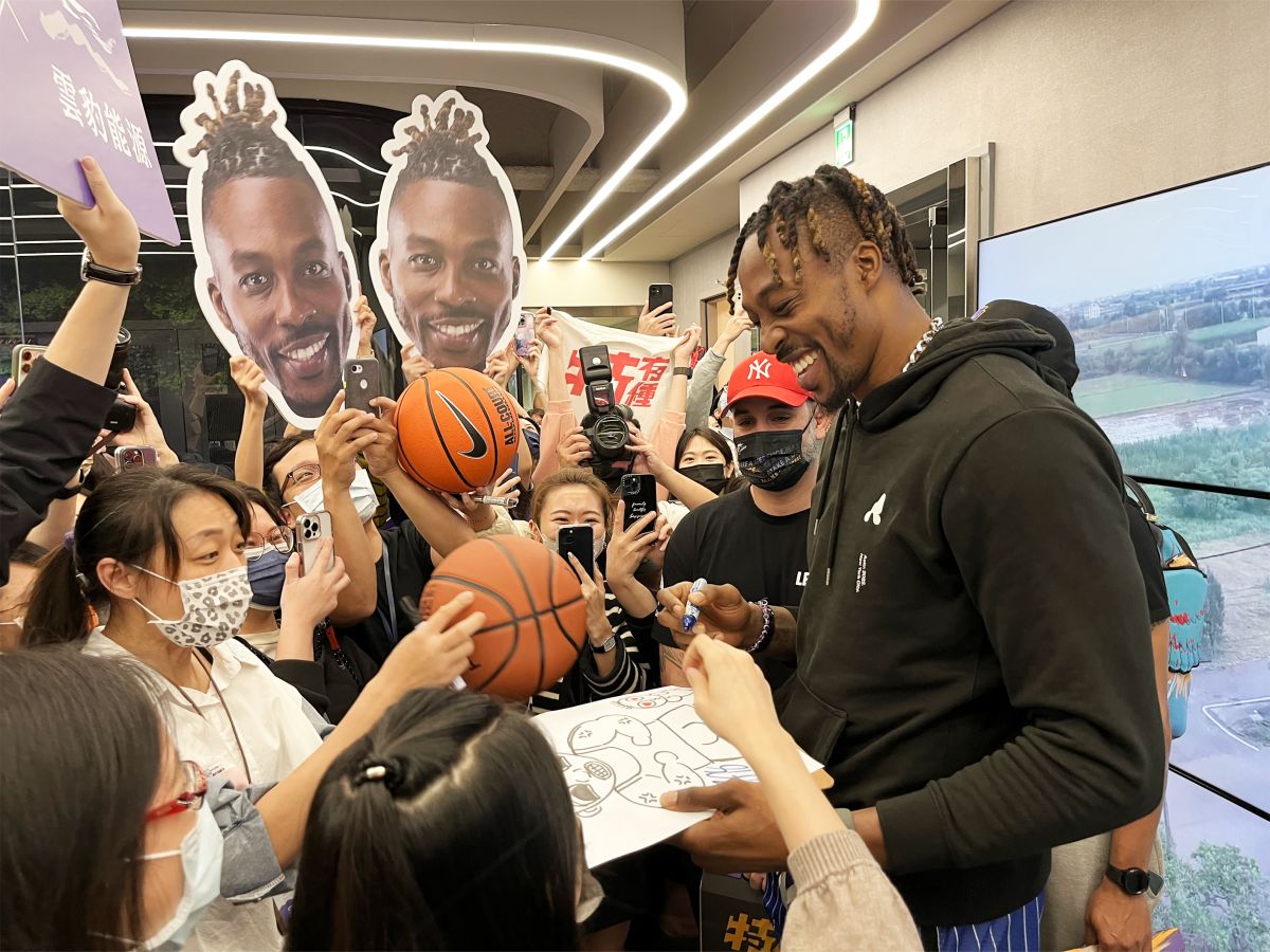 ▲魔獸降臨雲豹能源，霍華德Like齊推教育公益。（圖／雲豹能源提供）