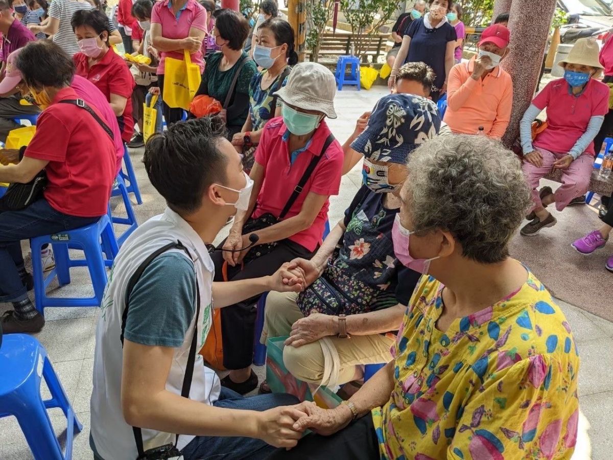 ▲竹北市長候選人鄭朝方選戰最後衝刺階段，獲得鄉親溫馨回應。（圖/鄭朝方團隊提供）