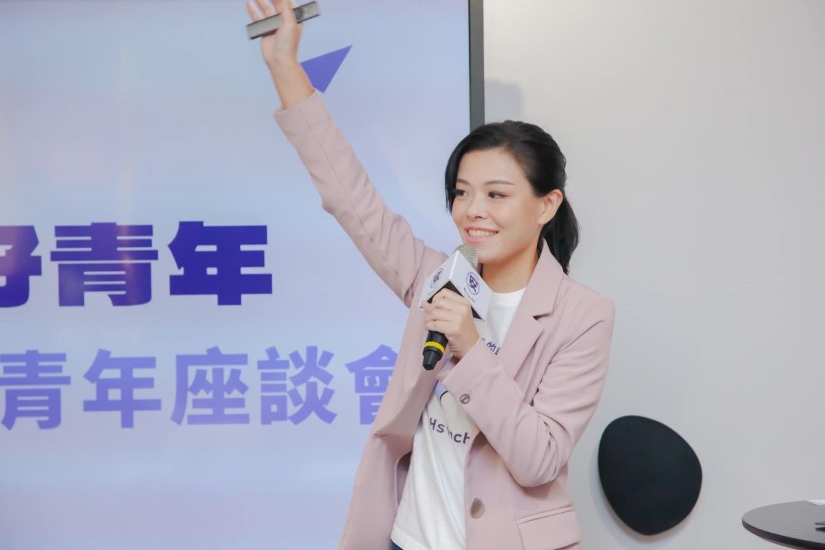 ▲鏡週刊報導新竹市長當選人、立委高虹安涉嫌詐領助理費案，公積金帳目涉及媒體餐敘及黨團午餐費。台灣民眾黨團總召邱臣遠表示，此案已進入司法程序，一切尊重司法獨立與檢調偵辦，黨團運作都照立法院規定。（圖／高虹安臉書） 