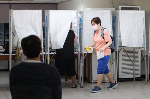 ▲中選會說明明年選舉人數約1953萬人，總經費為26億4718萬元，逾1萬7千投開票所歷年之最。（圖／NOWnews資料照片）