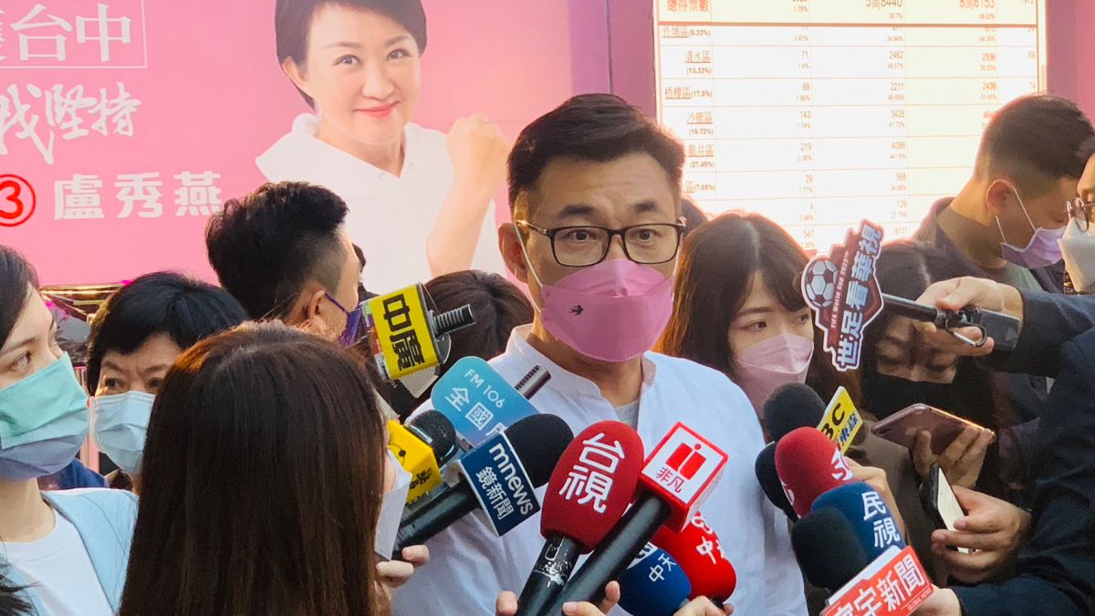 ▲立委江啟臣表示，盧秀燕目前一路領先，有望再度達到4年前領先20萬票的紀錄。（圖／記者顏幸如攝，2022.11.26）
