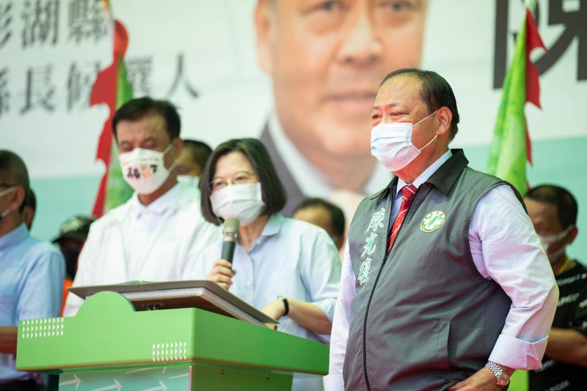 ▲澎湖陳光復稍早自行宣布當選。（圖／翻攝陳光復臉書）