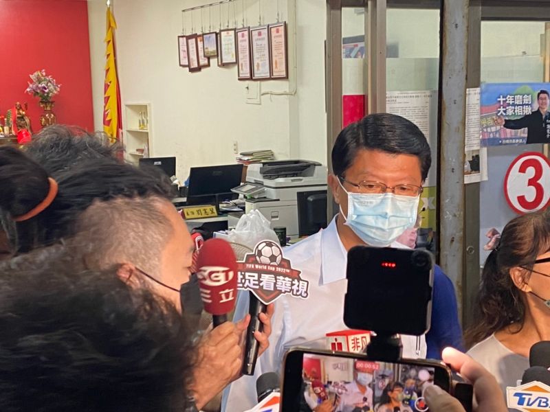 ▲謝龍介接受敗選事實，恭喜對手黃偉哲連任票。（圖／記者楊穎軒攝）