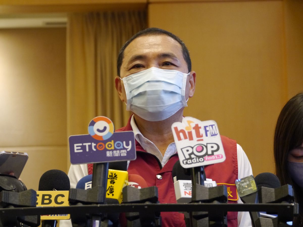 ▲侯友宜選後出席市政會議，對於有無與郭台銘私下碰面，受訪強調把工作做好才是本分。（圖 ／記者吳嘉億攝，2022.11.30）