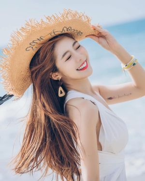 ▲倪暄被控劈腿,以看貓為由夜宿陳晨威家中。(圖/翻攝自倪暄FB) ▲倪暄被控劈腿,以看貓為由夜宿陳晨威家中。(圖/翻攝自倪暄FB)