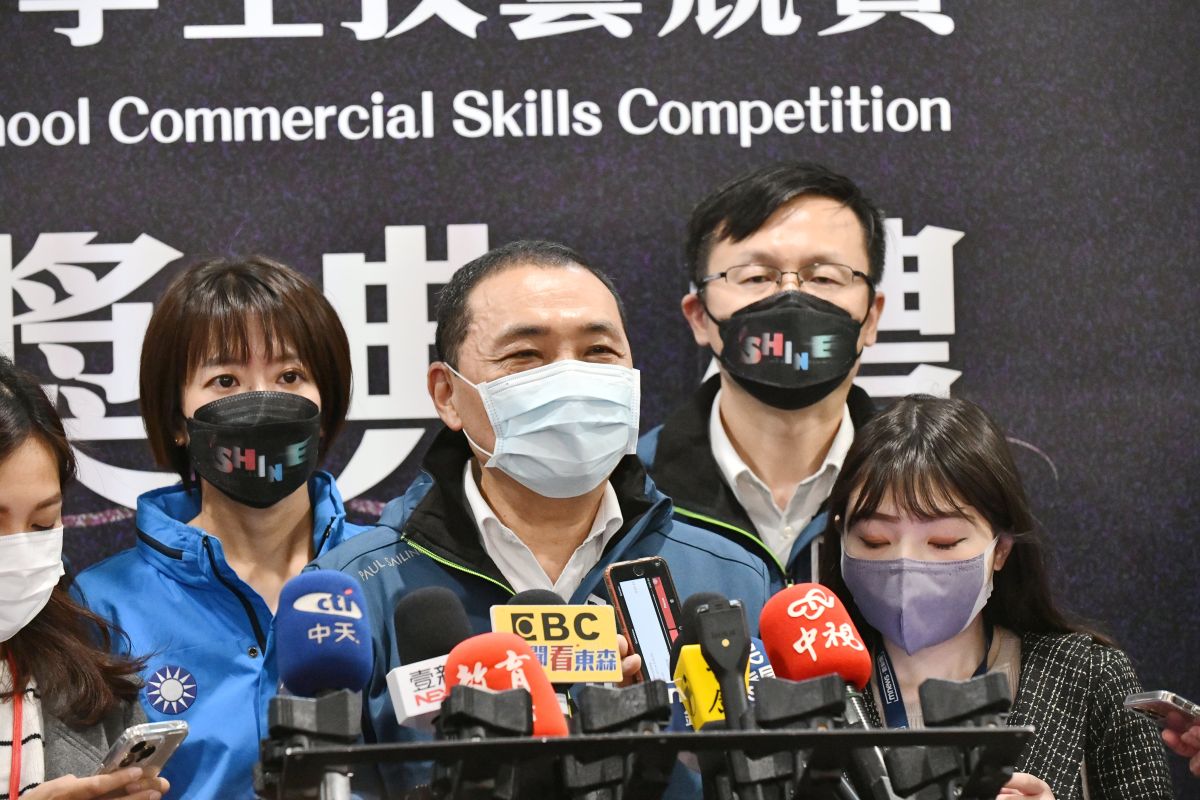 ▲對於郭正亮評柯文哲2024恐被邊緣化，侯友宜受訪表示感謝柯文哲在雙北合作的協助，希望柯繼續加油。（圖 ／記者吳嘉億攝，2022.12.1）