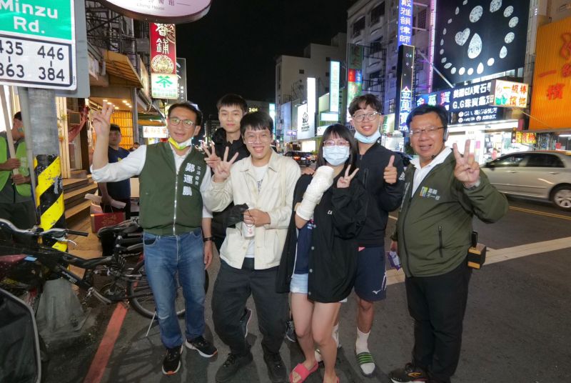 ▲鄭運鵬赴嘉義站台,盼市民力挺李俊俋改變城市。(圖/李俊俋辦公室提供)
