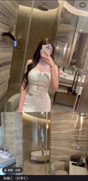 ▲葉珂在家中浴室自拍照片,疑似就是黃曉明、Angelababy昔日婚房上海四季匯。(圖/翻攝自微博) ▲葉珂在家中浴室自拍照片,疑似就是黃曉明、Angelababy昔日婚房上海四季匯。(圖/翻攝自微博)